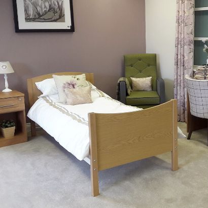 Bradshaw Divan Bed (Light Oak)